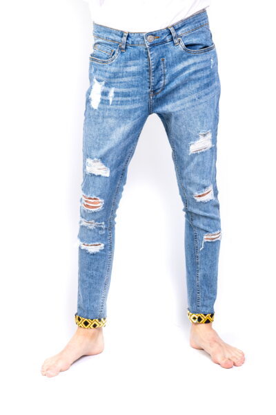 Light blue ripped jeans Front